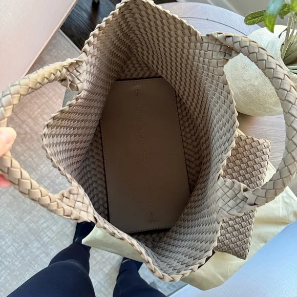 Naghedi St. Barths Medium Tote Bag in Cashmere Color - Picture 6 of 13